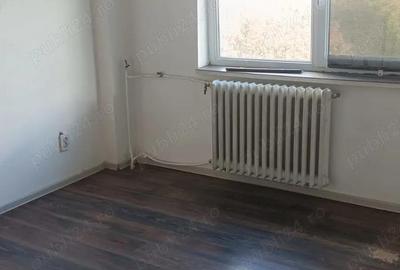 Apartament 2 camere Zona Liceu Lahovary - 1