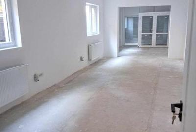 13 Septembrie-spatiul comercial stradal,renovat total,centrala termica - 13