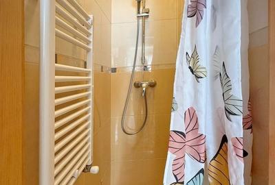 Garsonieră decomandată în Schei - 8