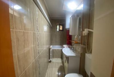 Brotacei-apartament 3 camere semidecomandat - 6