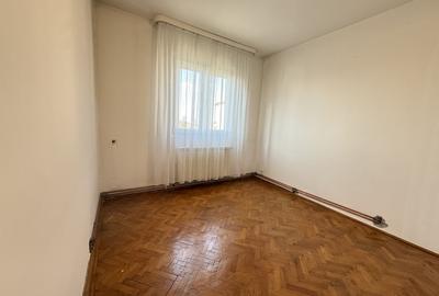 Apartament cu 3 camere semidecomandat în Circumvalațiunii - 2
