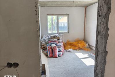 Casă cu 5 camere cu Teren 1100 Mp în Ernei - 10
