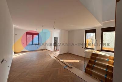 Duplex cu 5 camere cu Canalizare în Gruia - 4