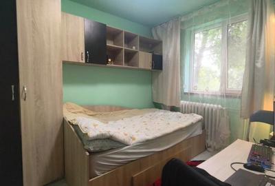 Apartament cu 3 camere semidecomandat în Central - 12