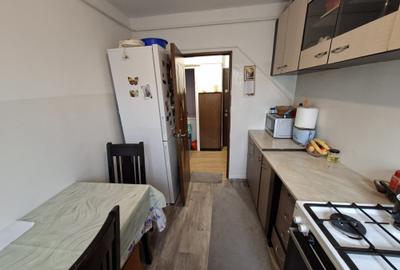 Apartament cu 2 camere semidecomandat, mobilat în Tătărași - 4