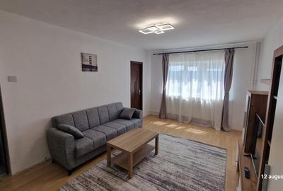 Apartament cu 2 camere decomandat, mobilat în Rovine