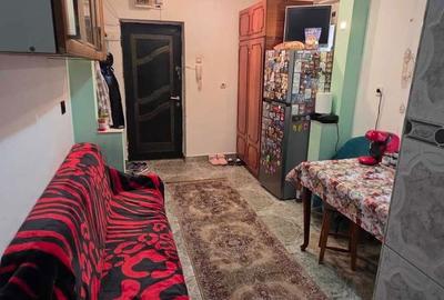 Apartament cu 2 camere decomandat în Traian - 2