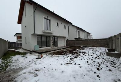 Casă individuală cu 5 camere cu Canalizare în Odăi - 9