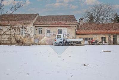 Casă de vânzare în centrul localității Prejmer, teren 5.417 mp! - 14