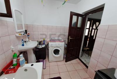Casă cu 4 camere cu Teren 1439 Mp în Central - 12
