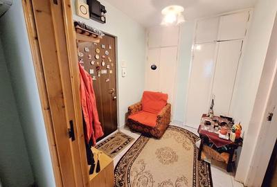 Apartament 2 camere decomandat , zona Cora - 8