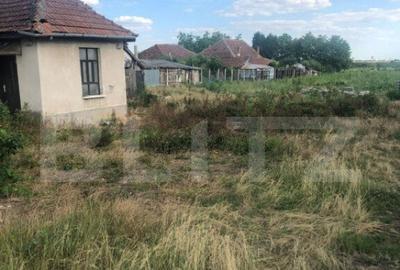 Teren de 1331 mp, în Central