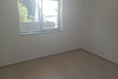 Casă individuală cu 4 camere cu Teren 500 Mp în Central - 2