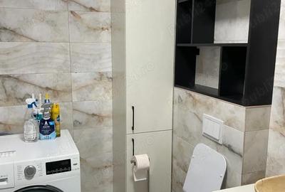 Apartament cu 3 camere decomandat în Central - 1