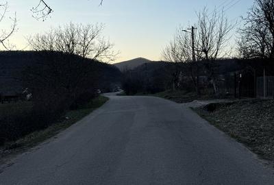 Teren de 2692 mp, în Nandru - 5