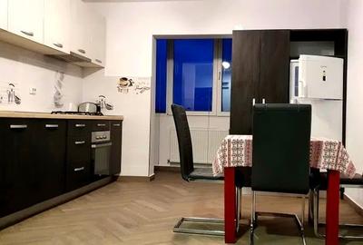 Apartament de vanzare 2 camere zona Piata Zorilor