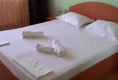 Casă cu Teren 1000 Mp în Central - 18