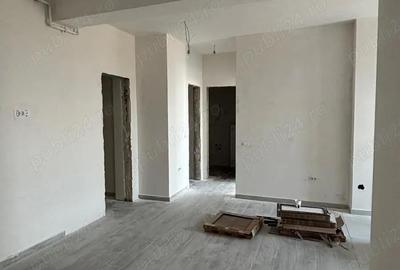 Apartament cu 3 camere decomandat în Central - 1