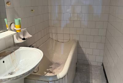 Vând apartament cu 2 camere str Mircea - 11