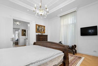 Casa superba - Zona Unirii -  295 mp - 13