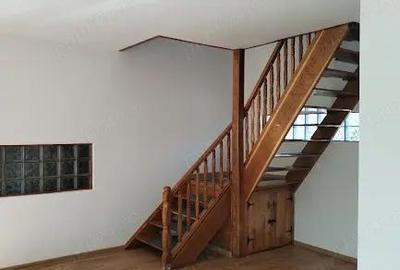 Casă cu 5 camere cu Teren 1337 Mp în Belin - 3