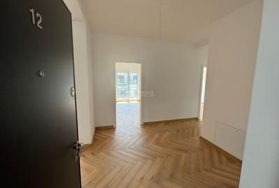 Penthouse cu 3 camere decomandat în Torontalului - 16