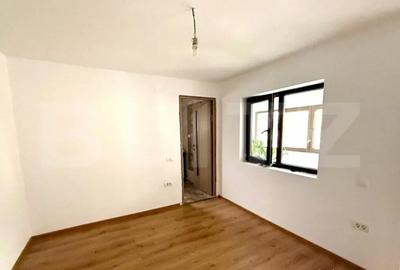 Casă cu 3 camere cu Teren 454 Mp în Central - 2