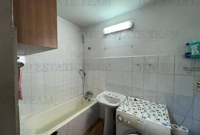 Apartament cu 3 camere nedecomandat, mobilat în Eroii Revoluției - 2