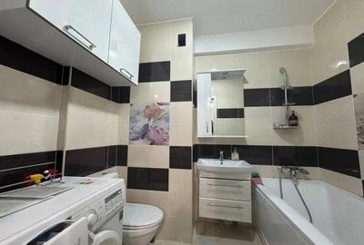 Garsonieră decomandată în Lipovei