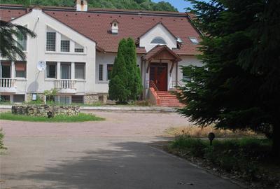 Casă în Topoloveni - 5