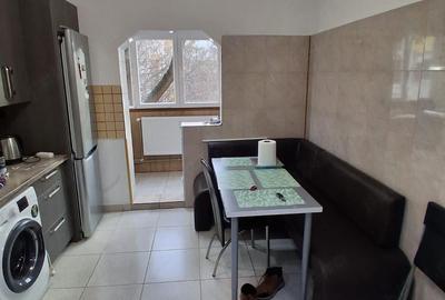 Apartament cu 2 camere decomandat în Rahova