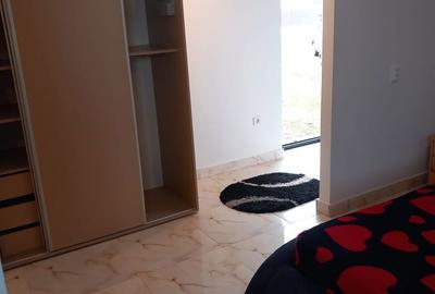 Garsonieră în Poenari - 1