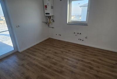 Duplex cu 4 camere cu Canalizare în Ipotești - 7