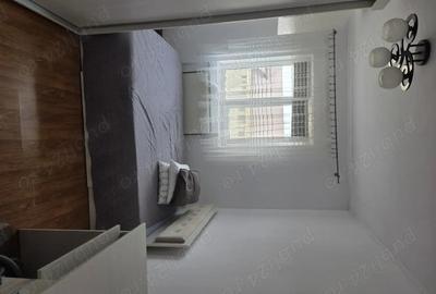Apartament cu 3 camere semidecomandat în Micro 9 - 2