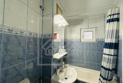 Apartament de vanzare in Sibiu - 3 camere si balcon - decomandat - 16