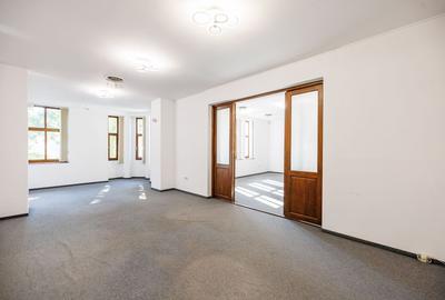 Apartament cu 7 camere semidecomandat în Ultracentral - 2