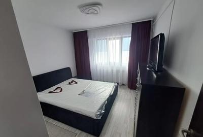 Apartament cu 3 camere decomandat în B-dul București - 3