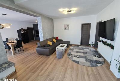 Casă cu 5 camere decomandat cu Teren 1439 Mp în Central - 2