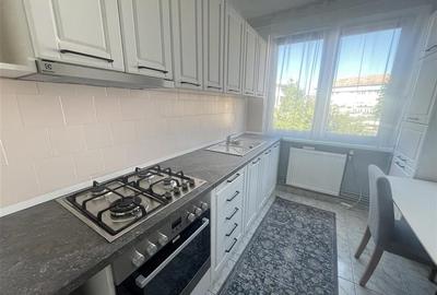 Apartament 3 camere si balcon zona Milea - 12