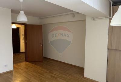 Apartament cu 3 camere decomandat, mobilat în Băneasa - 18
