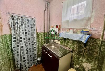 Apartament cu 3 camere semidecomandat în Cetățuia Nord - 2