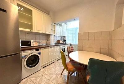 Apartament cu 3 camere decomandat în Central - 3