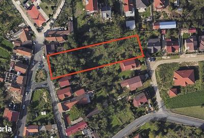 Teren de 2030 mp, în Central