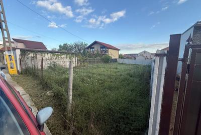 Teren de 300 mp, în Valu lui Traian - 2