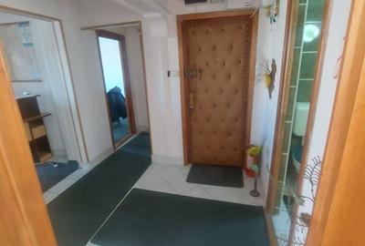 Birou sau apartament de locuitcu trei camere ultracentral cu un view de invidiat - 3