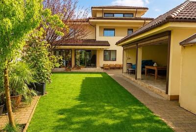 Casă cu 5 camere cu Teren 755 Mp în Palazu Mare - 4
