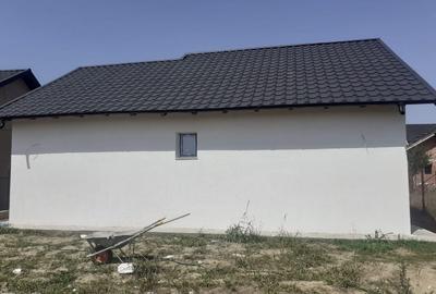 Casă individuală cu 3 camere cu Canalizare în Hemeiuș - 2