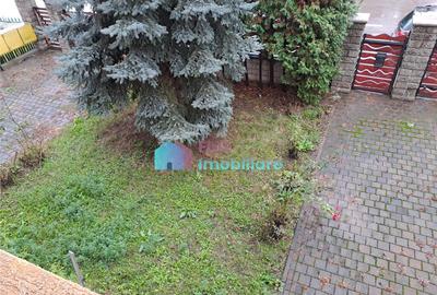 Casă cu 11 camere cu Teren 1200 Mp în Ițcani - 10