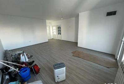 Casă cu 3 camere cu Teren 280 Mp în Lumina - 2