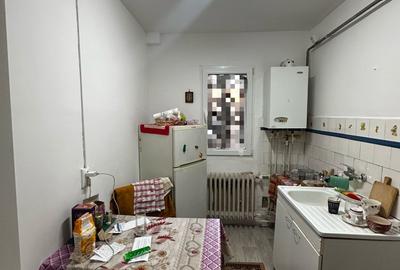 Apartament de 2 camere, zona Podu Ros - 3
